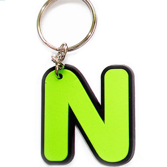 2016 cheap custom design silicone keychain with embossed